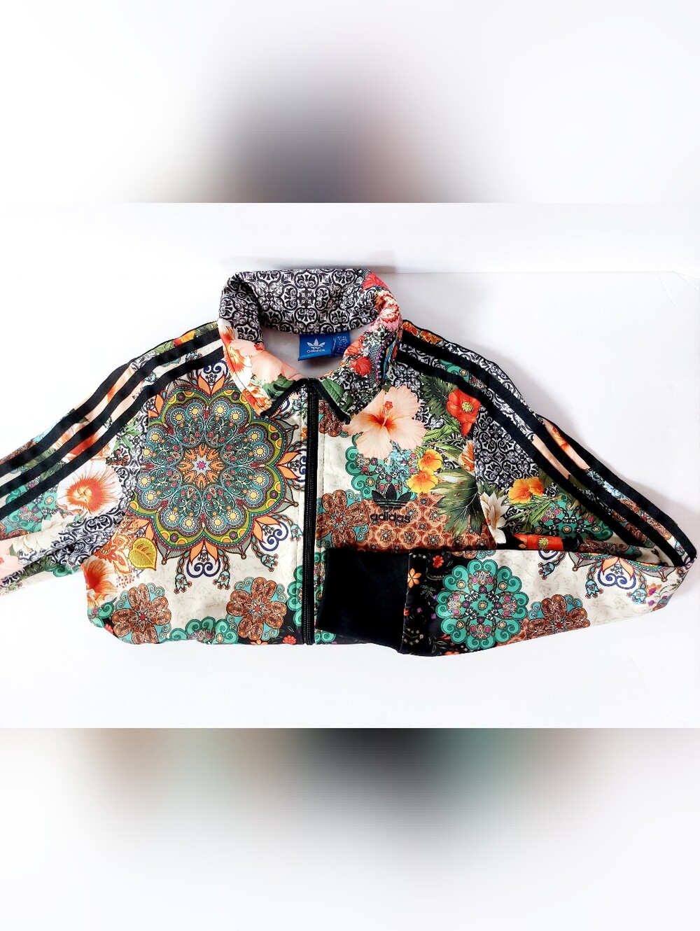 Floral & Kaleidescope Adidas Track Jacket Jardim Agharta Collab Farm Rio xs